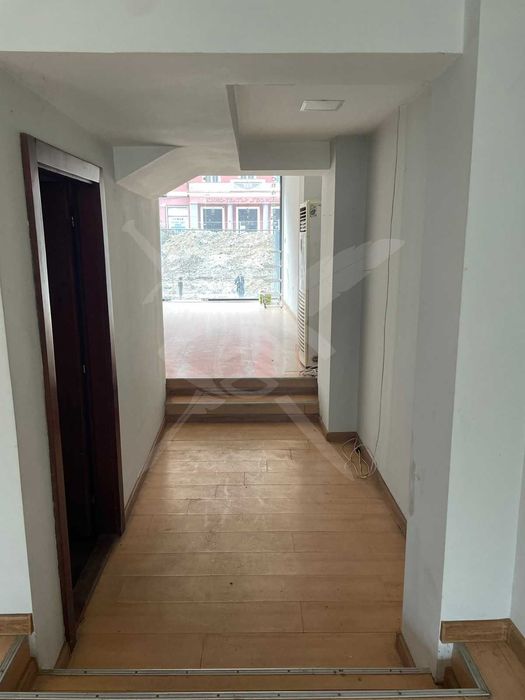 Продава се Магазин в Пловдив, Централна гара - 86 кв.м за 2849 €/кв.м - Снимка #1