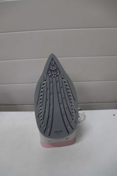 Парна ютия Philips серия 3000, 2000W, пара 140г, керамична