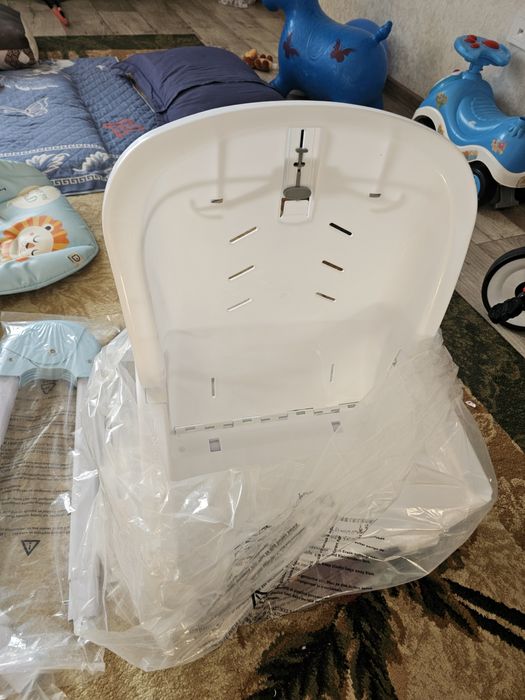 Продам стульчик для кормления babyton