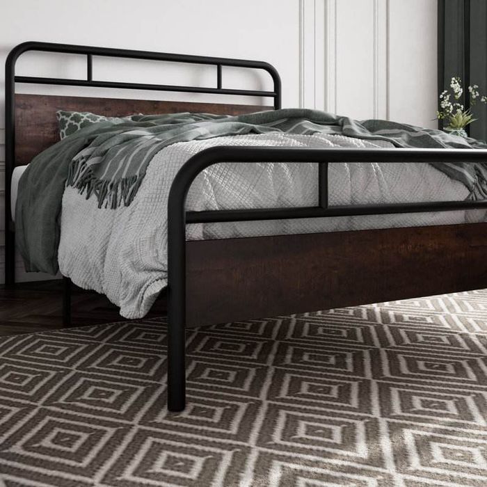 Железной  Двуспальная кровать