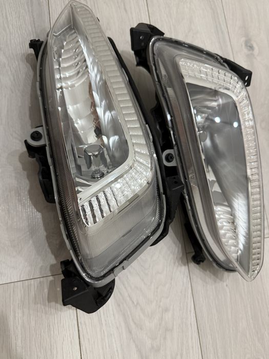 Продам противотуманки на Santa fe