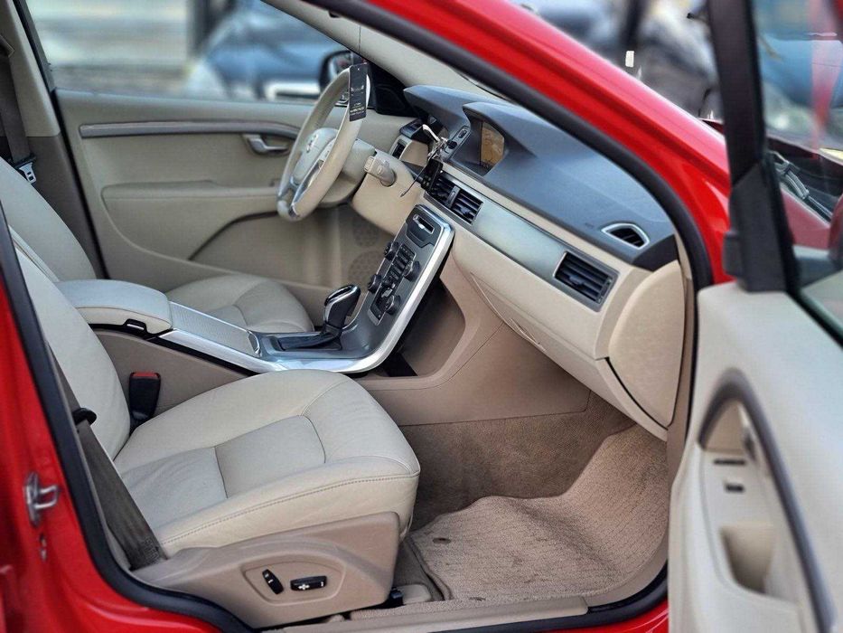 Volvo V70 D5 AWD 215 p.s.