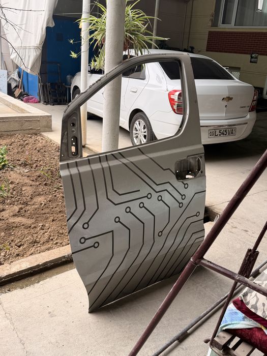 Правая дверь от Hyundai Grand Starex