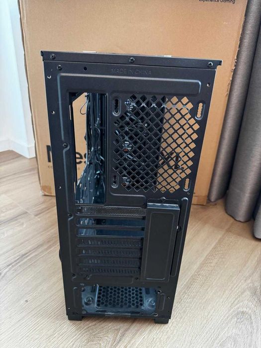Carcasa PC DeepCool Matrexx 55 V3 + 3 Ventilatoare Be Quiet - 120mm Mid Tower ATX 440x210x480mm