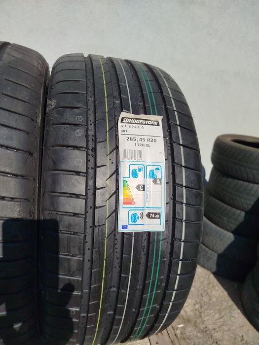 285/45/20 Бриджстоун ДОТ 2018 и 2020 г - Чисто Нови