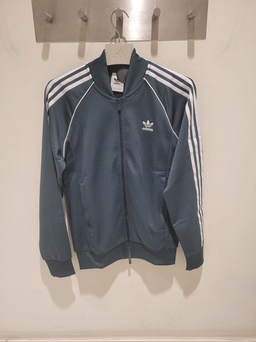 Нови Горници Adidas