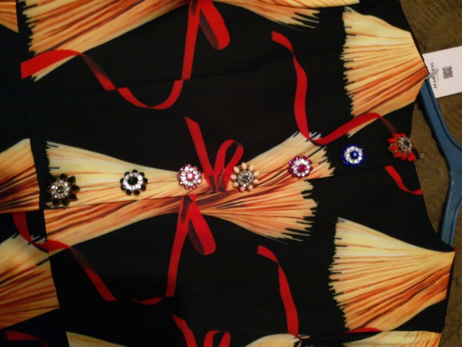 Необычное платье для эффектного выхода