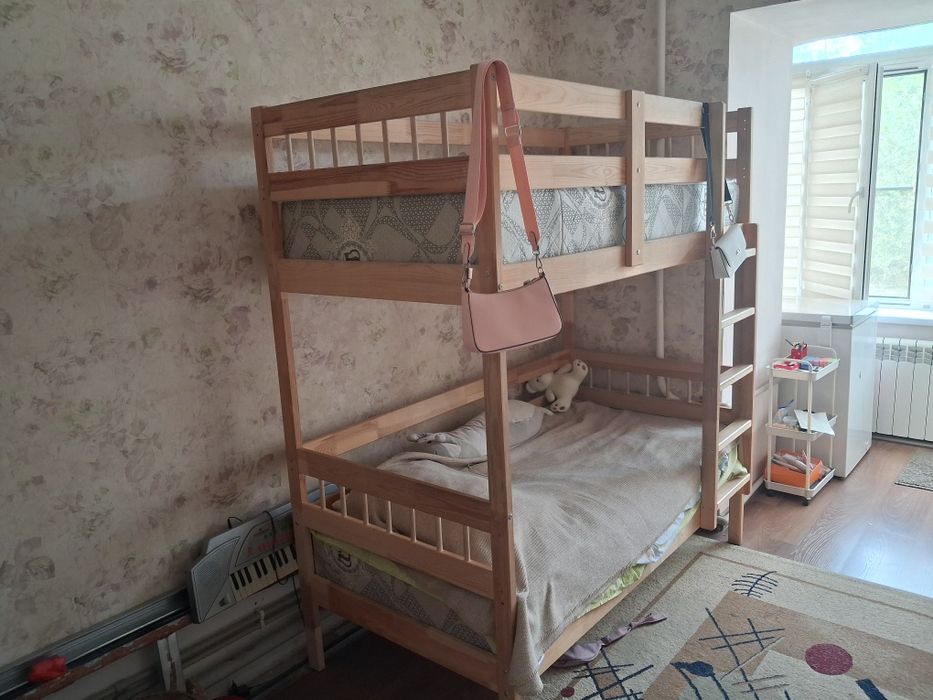 Двухъярусная детская кровать