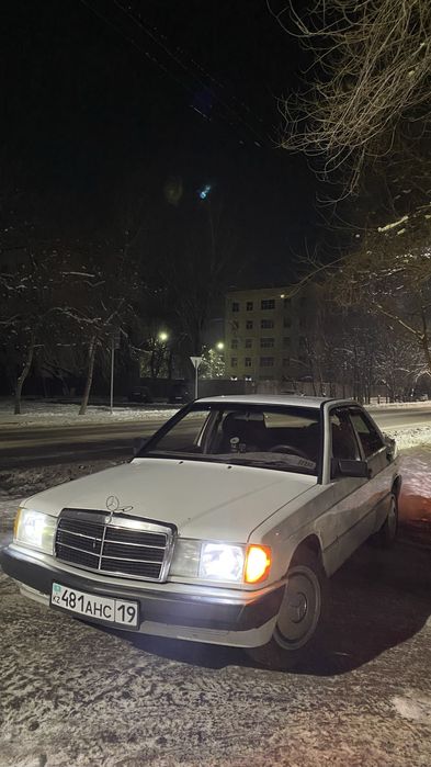 Мерседес 190 Е сатамын