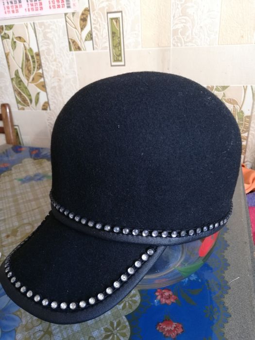 Продам кепку фетровую
