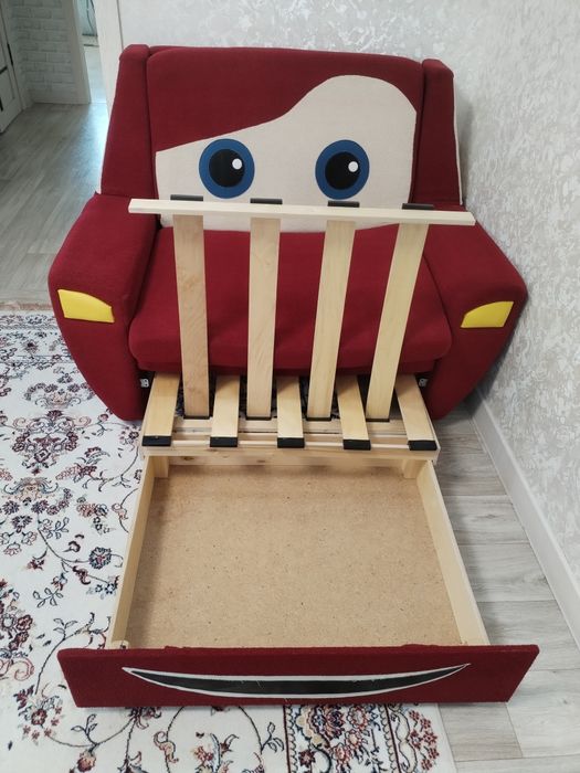 Продам Диван мягкий