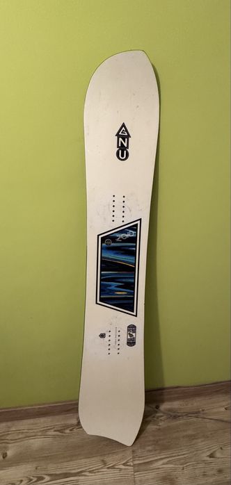 НОВО ЗАРЕЖДАНЕ! На Сноуборд дъски с различни цени.