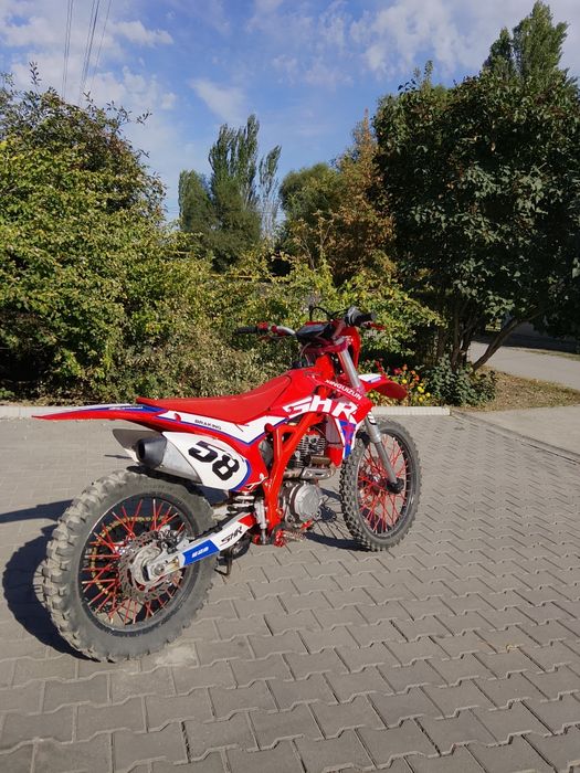 Продам эндуро 4 клапана 300куб