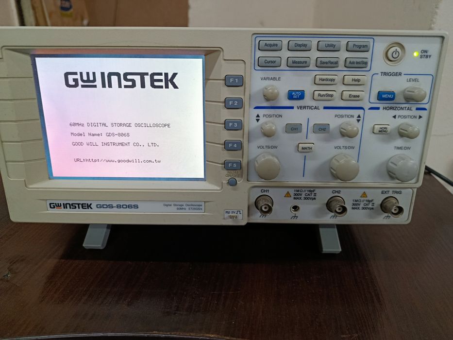 Осциллограф 60 МГц 25Gs/s instek gds-806s