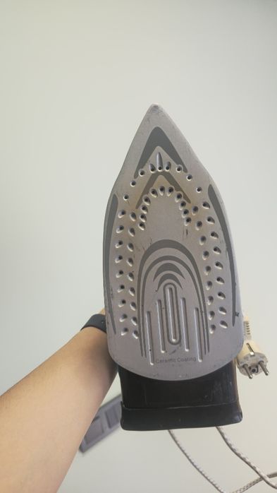 Утюг Haier в отличном состоянии