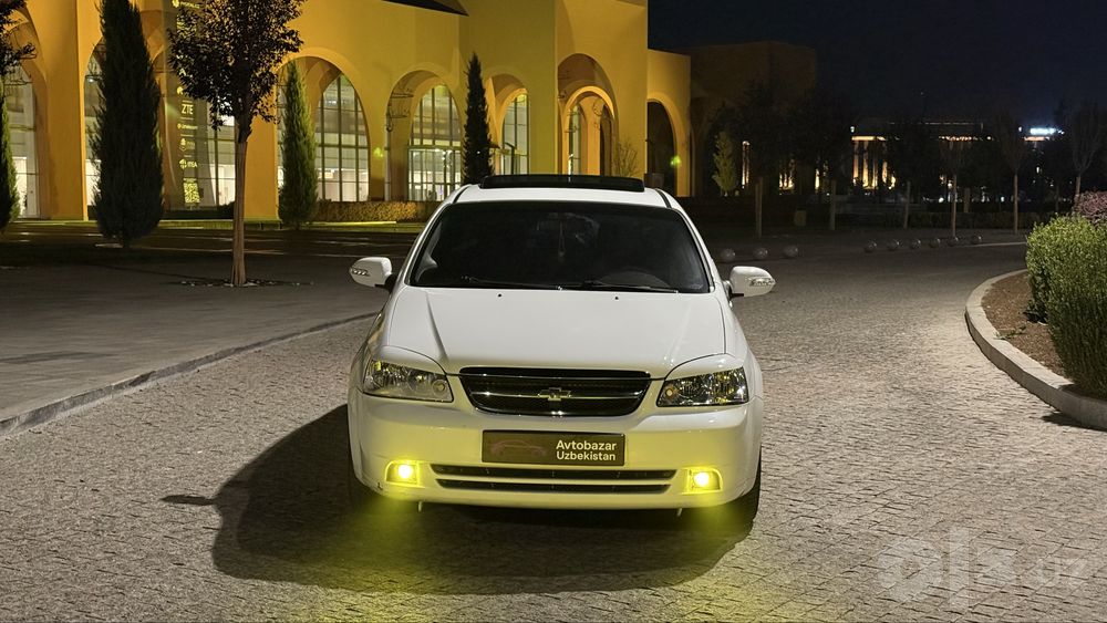 •Lacetti 2013 WHITE ANGEL•