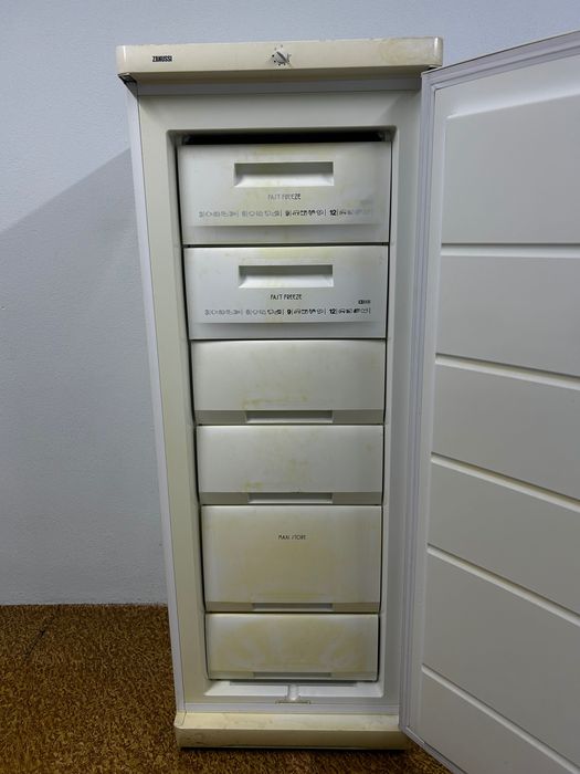 Фризер Zanussi 325