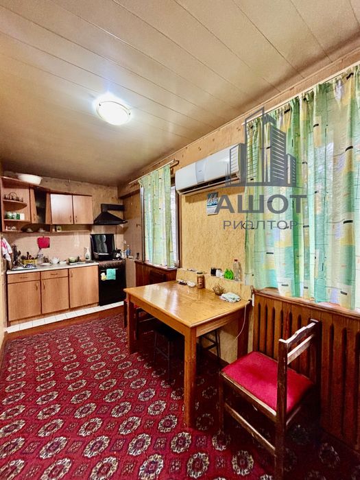 2/4/4 2х6 кирпич Буюк Ипак Йули 52м2 Максим Горький метро бий