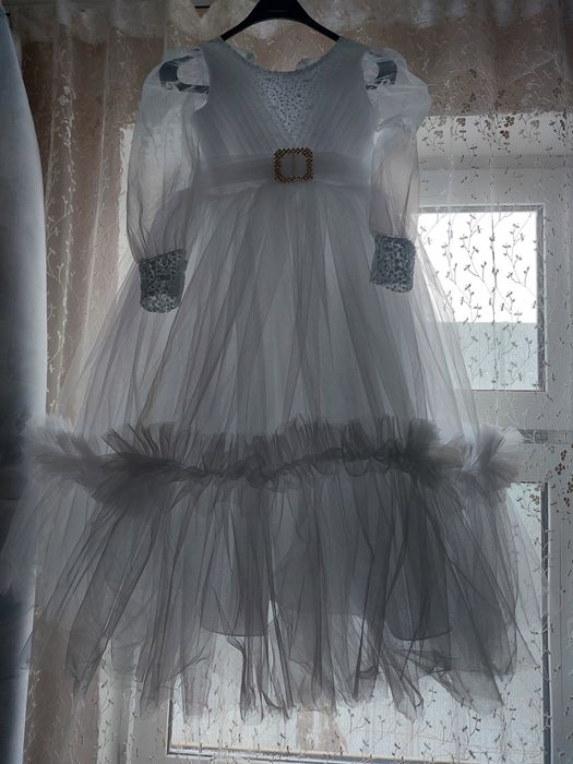 Платье на девочку