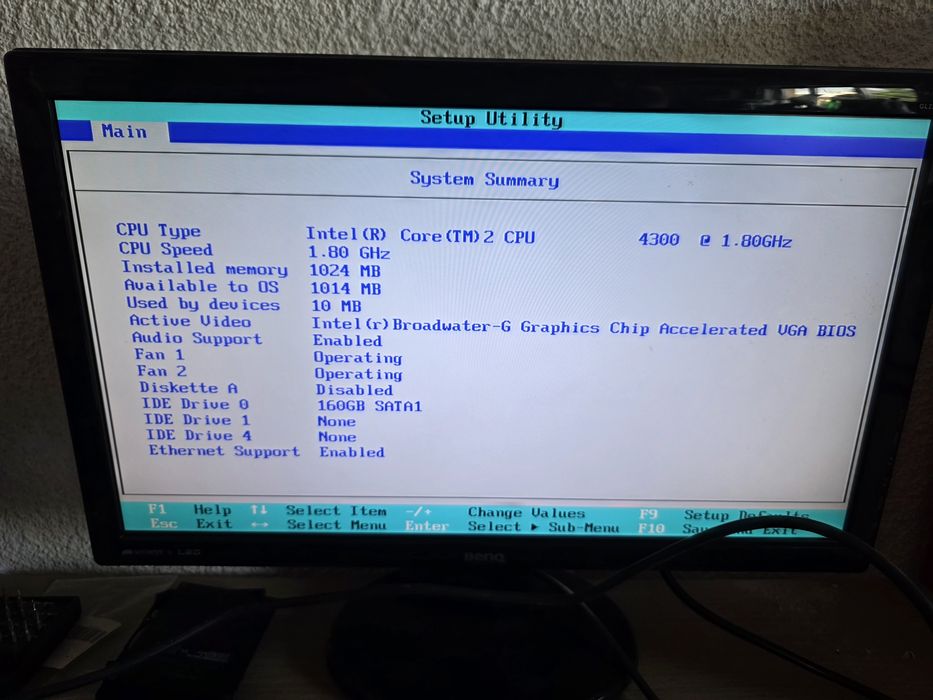 Lenovo ThinkCentre M57e 9488-A8J SFF – Core 2 Duo E4300 / 1 GB RAM / 160 GB HDD