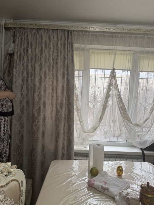 Теньевой тюль и люстры