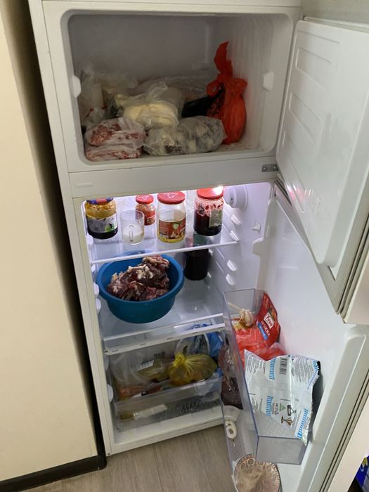 Продам холодильник