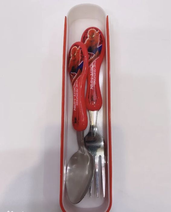 Детски прибори на Спайдърмен и Елза и Анна от Замръзналото кралство