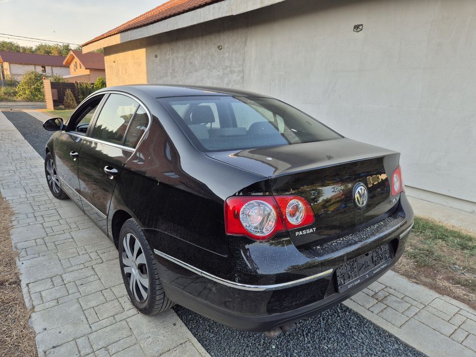 Vw Passat B6 2.0 TDI 140 Cp 6+1 Viteze  Climatronic Webasto Parktronic Tempomat