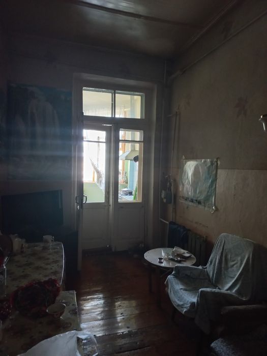 Урда Высокопотолочка {4/4/4}общ площадь:110м²Кирпичный