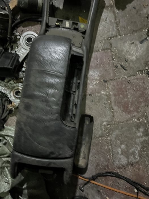 Телефон на мерседес