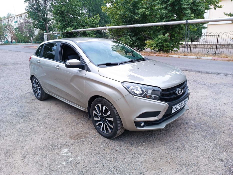 Обмен Lada Xray 2018 года автомат коробка (робот) на метане