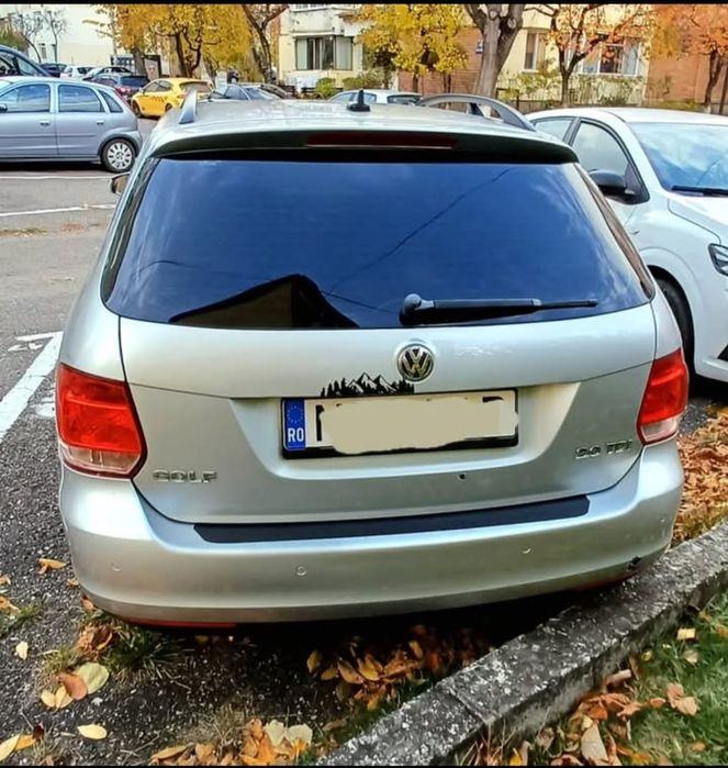 Volkswagen Golf gri