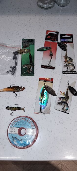 Рыболовные снасти.