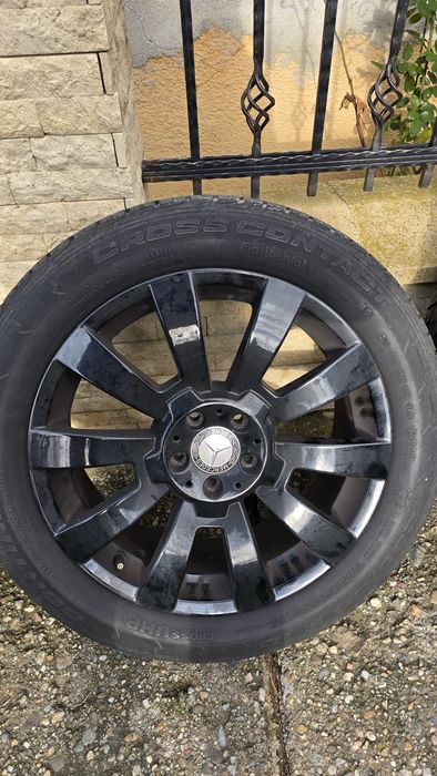 Set genti cu cauciucuri Mercedes 235/50/R19