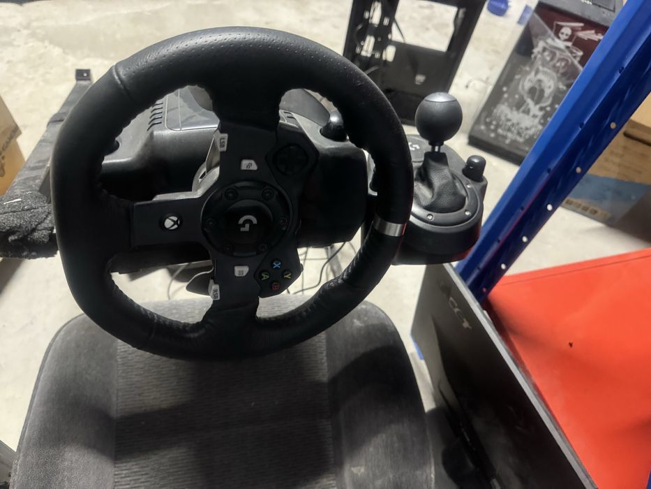 Игровой руль  Logitech G920 Driving Force