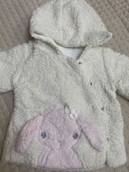 Продам ветровку на девочку