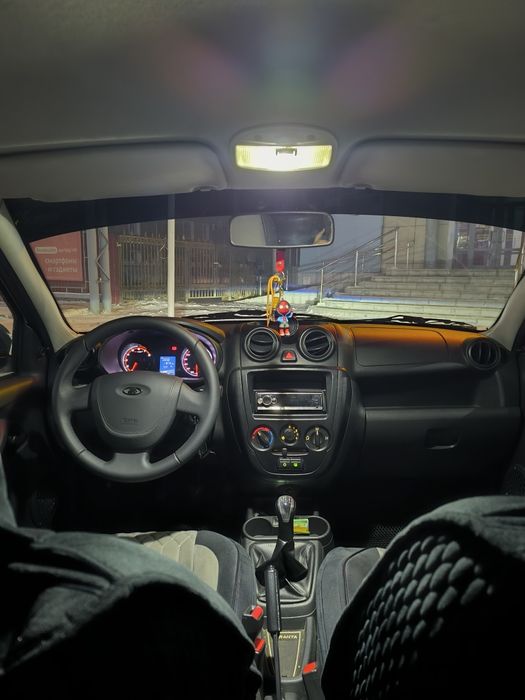 Лада Гранта 2015 год