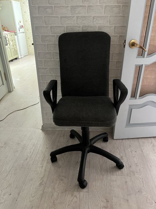 Стул компьютерный