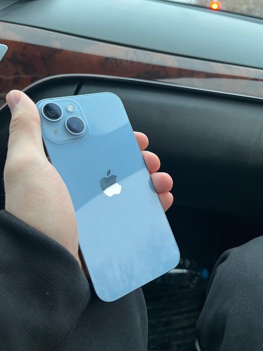 Продам Iphone 14