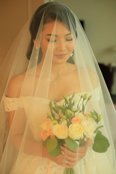 Свадебное платье А-силуэта