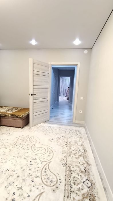 Продам 2 ком кв 76 м2 в районе Циалковского