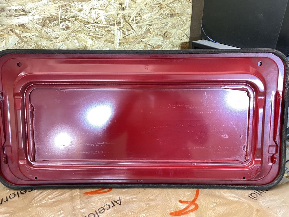 Крышка люка на пассат б3