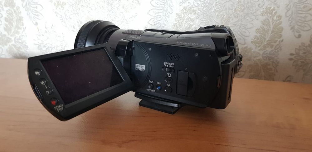 Продам видеокамеру Sony HDR-SR12E. 120 GB.