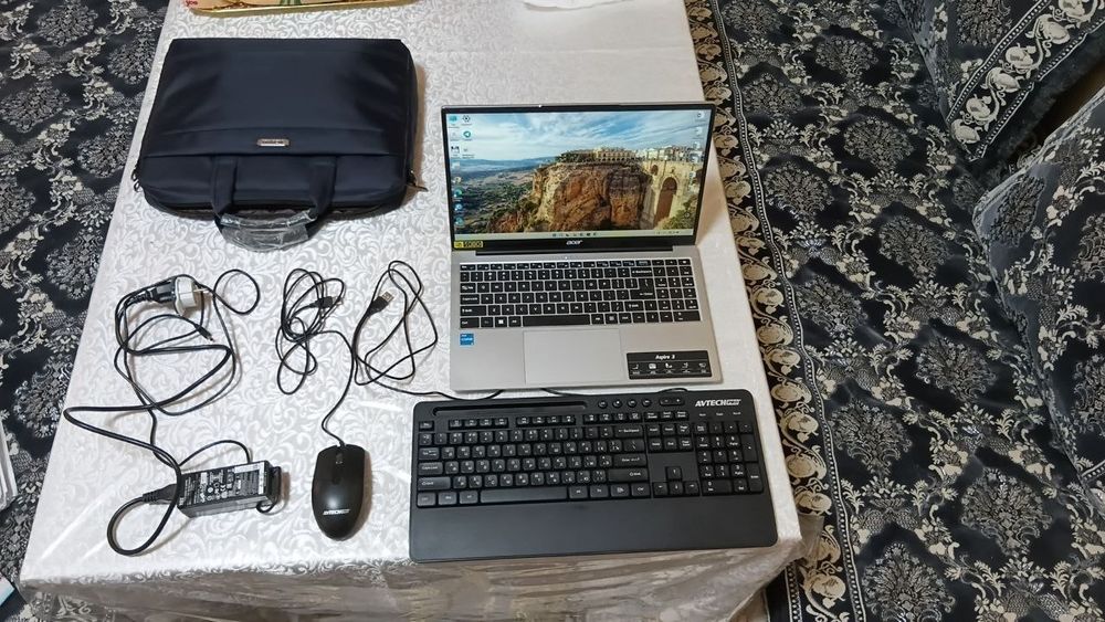 Acer Aspire 3 A325 53
Acer Aspire 3 A315-53 noutbuki - bu kundali