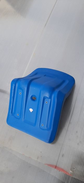 Продам трибуны и сидушки для стадиона