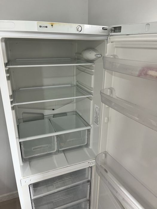 Холодильник indesit