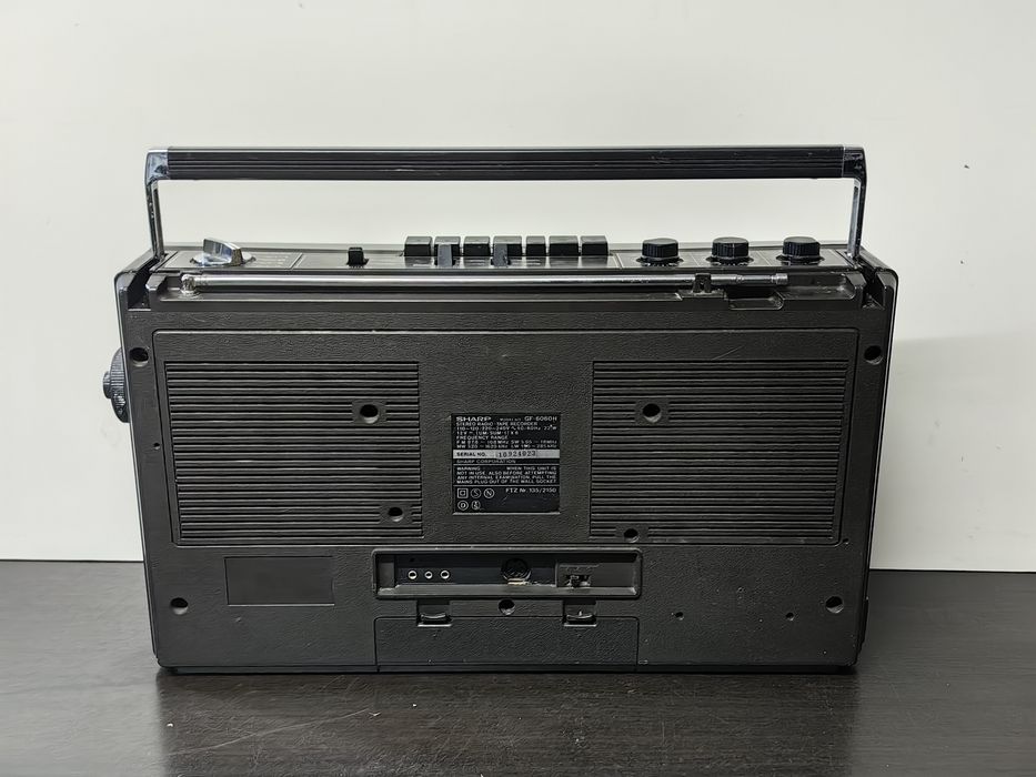 Радиокасетофон Sharp Gf-6060