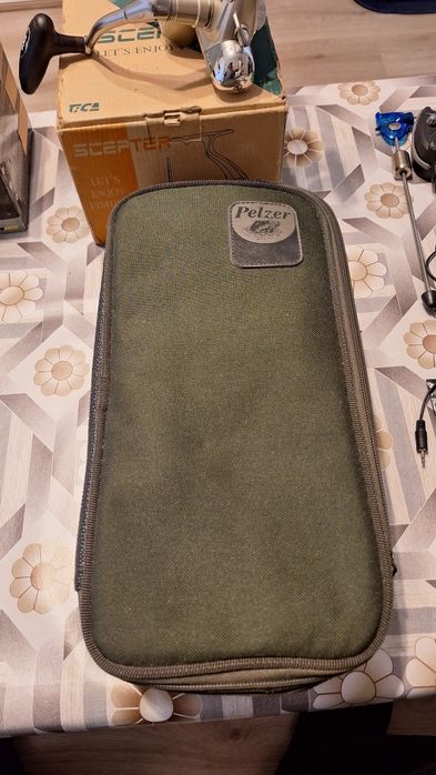 Въдици, макари шаранджийски принадлежности.