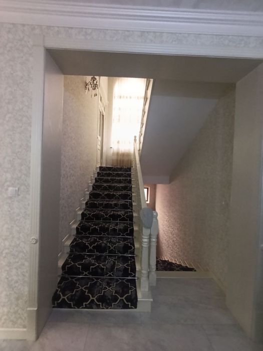 Сотилади Мойкоргонда 6 сотих 9 та хона