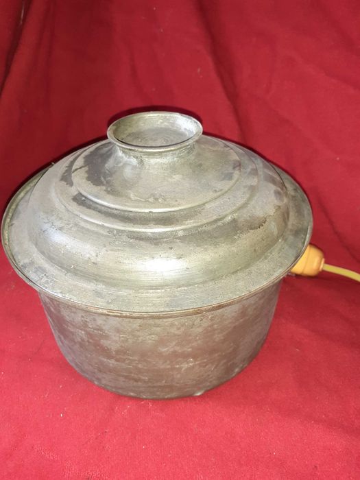 ЛОТ от 9 бр. Тенджери медни,калайдисани 19/20 век. Автентични!